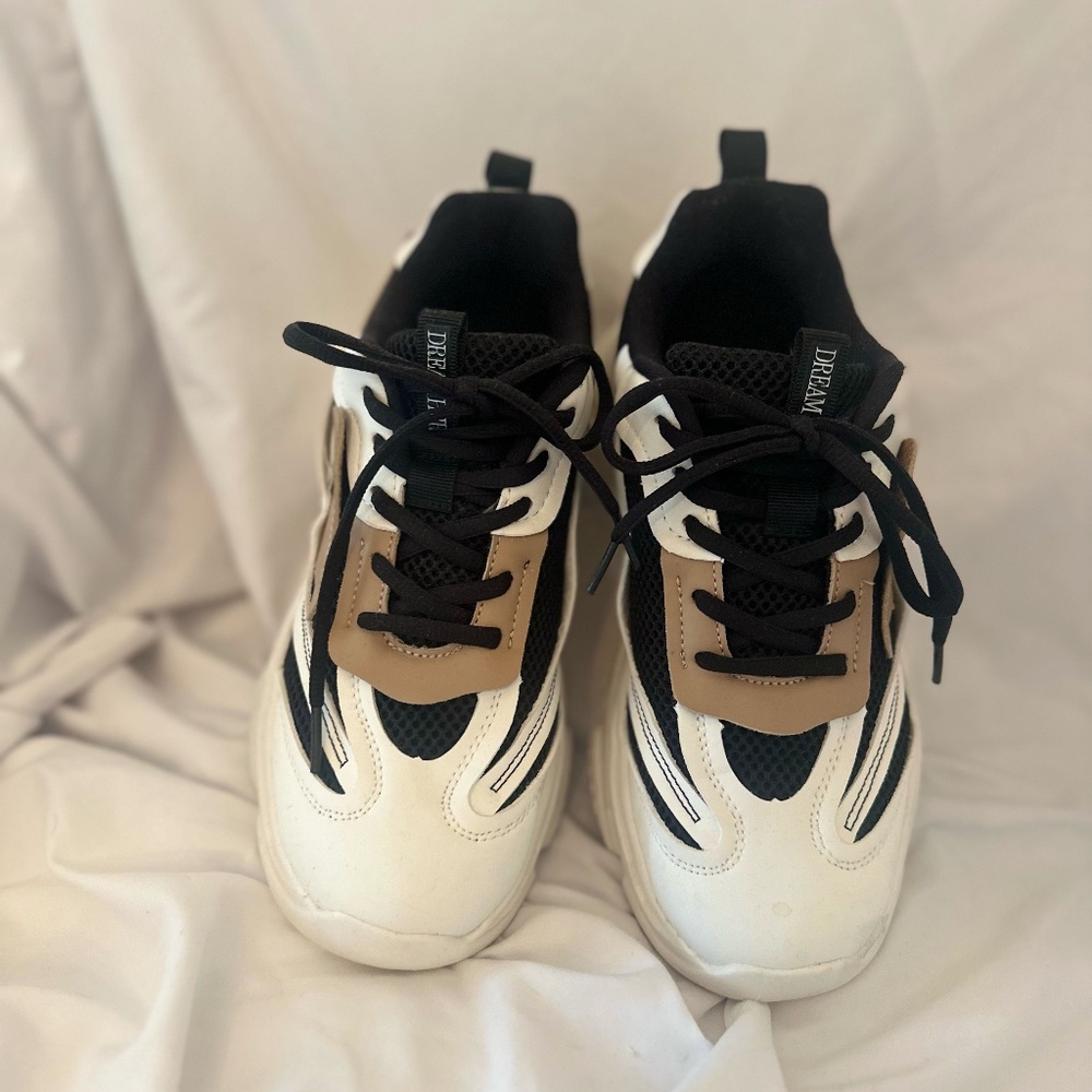 Dream Pairs